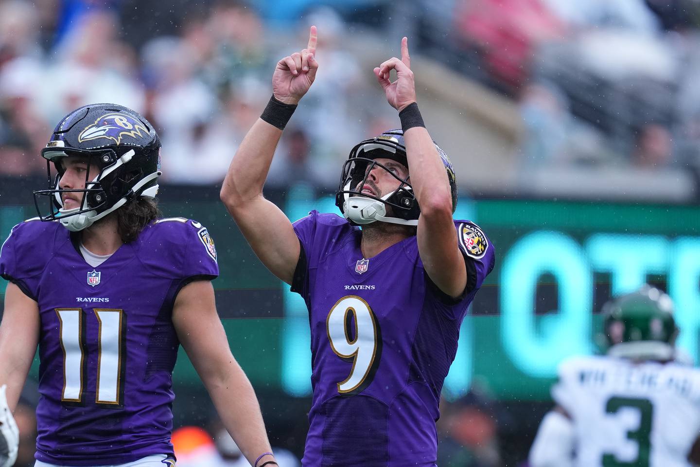 Justin Tucker #9 of the Baltimore Ravens reacts after making a field goal in the first quarter of the game at MetLife Stadium on September 11, 2022 in East Rutherford, New Jersey.