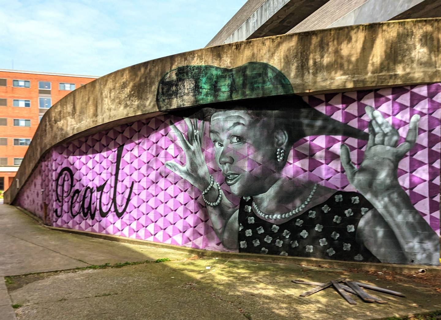 Twentieth-century entertainer Pearl Bailey appeared in Annapolis during the hey-day of the city's once segregated Black neighborhood, The Old Fourth Ward. The mural marks the spot where the neighborhood once stood.
