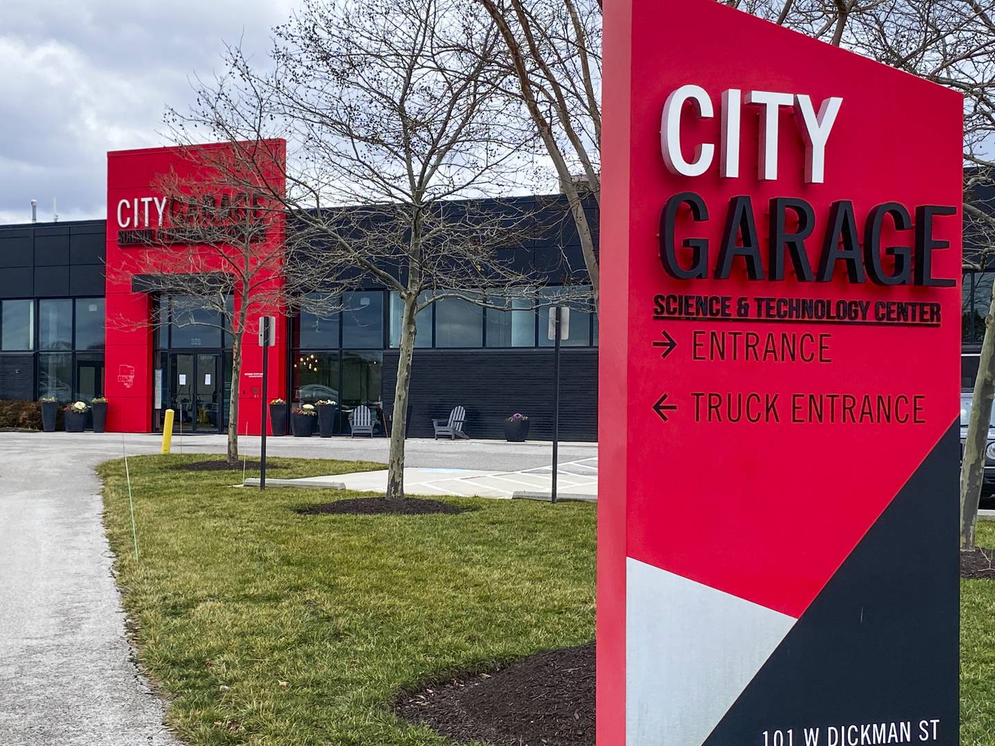 The biotech company Haystack Oncology spun from technology developed at Johns Hopkins University has signed a long-term lease in City Garage, part of the Baltimore Peninsula development in South Baltimore.