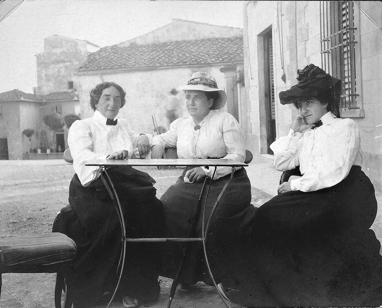Claribel Cone, Gertrude Stein, and Etta Cone in Settignano, Italy, June 26, 1903. Claribel Cone and Etta Cone Papers, Archives and Manuscripts Collections.