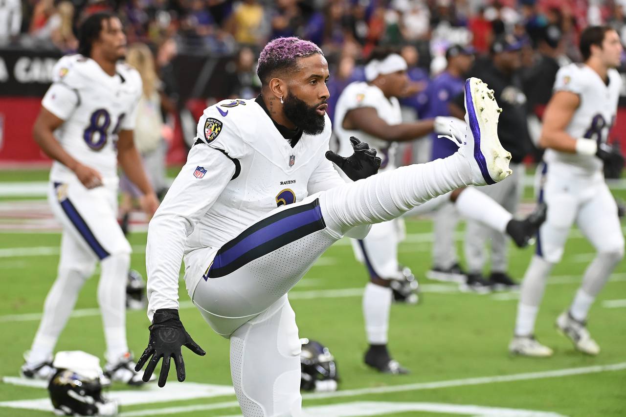 GLENDALE, ARIZONA - OCTOBER 29: Odell Beckham Jr. #3 of the Baltimore Ravens warms up prior to a game against the Arizona Cardinals at State Farm Stadium on October 29, 2023 in Glendale, Arizona. (Photo by Norm Hall/Getty Images)