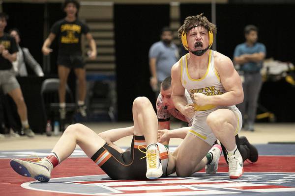 South Carroll’s Michael Pizzuto and AJ Rodrigues claim their third 2A/1A wrestling state crowns