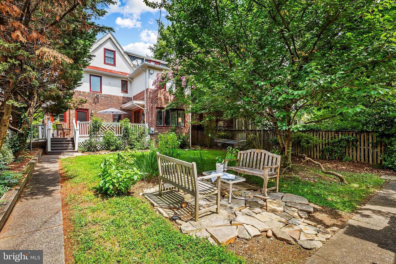 Charming 1920 home in Roland Park