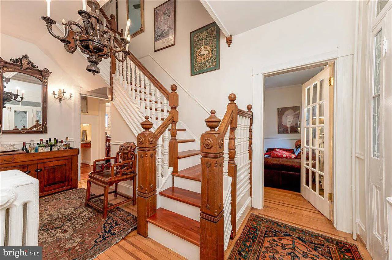 Beautiful 1900 home in historic Relay.