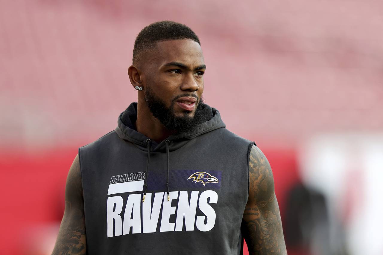 Baltimore Ravens wide receiver Rashod Bateman (7) warms up during a NFL football game against the Tampa Bay Buccaneers,Thursday, Oct. 27, 2022 in Tampa, Fla.