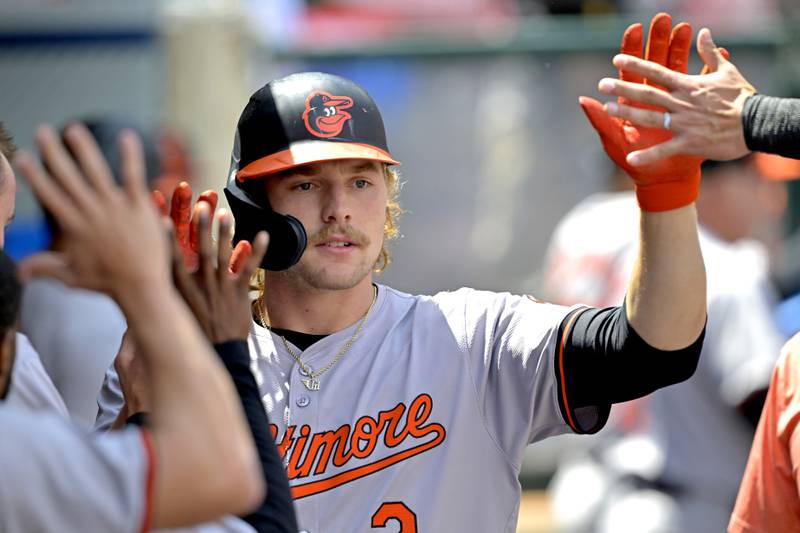 Gunnar Henderson went 3-for-3 with his eighth home run and three RBIs Wednesday as the Orioles beat the Angels 6-5.