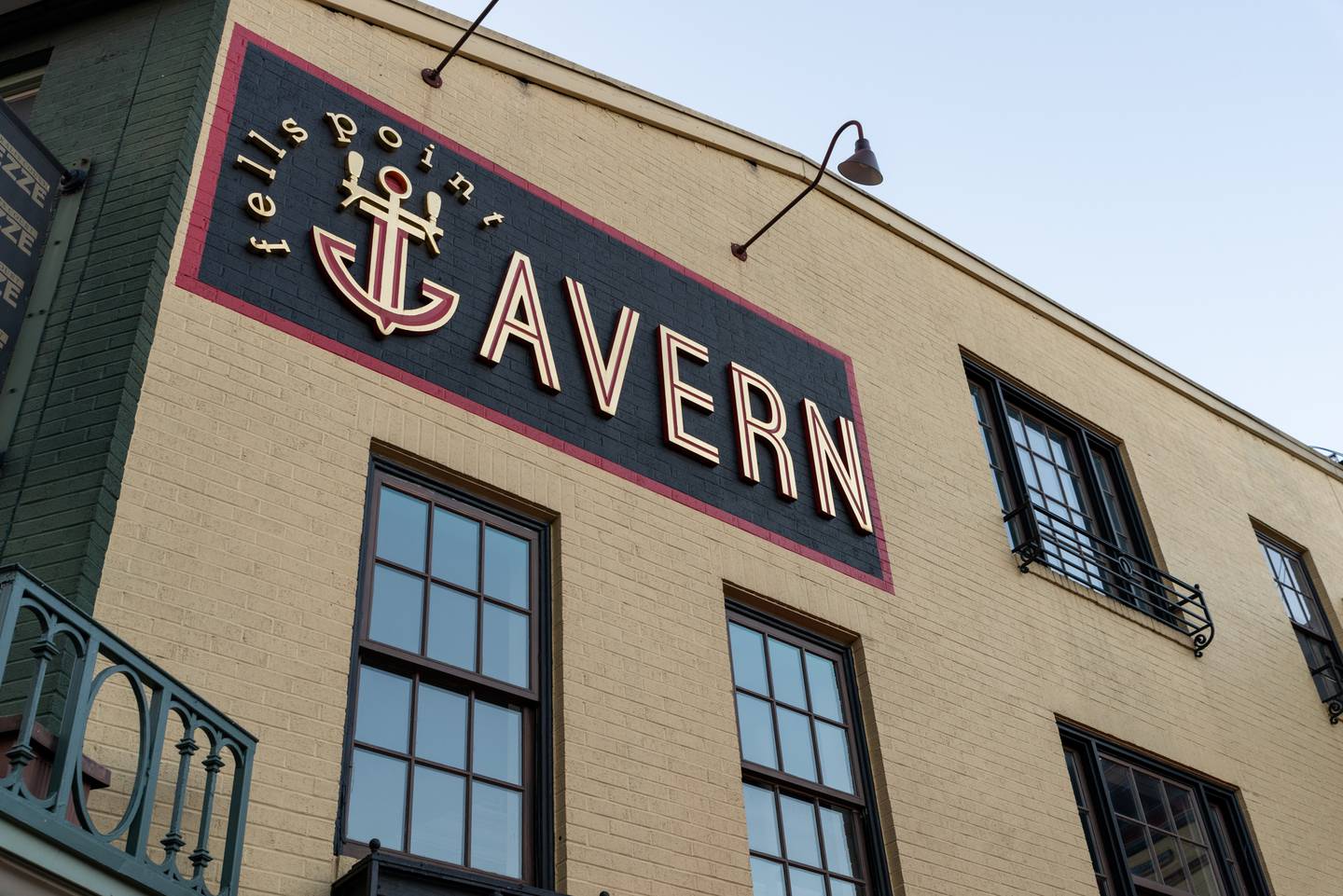 Fells Point Tavern in Fells Point, Baltimore, MD., closed unexpectedly.