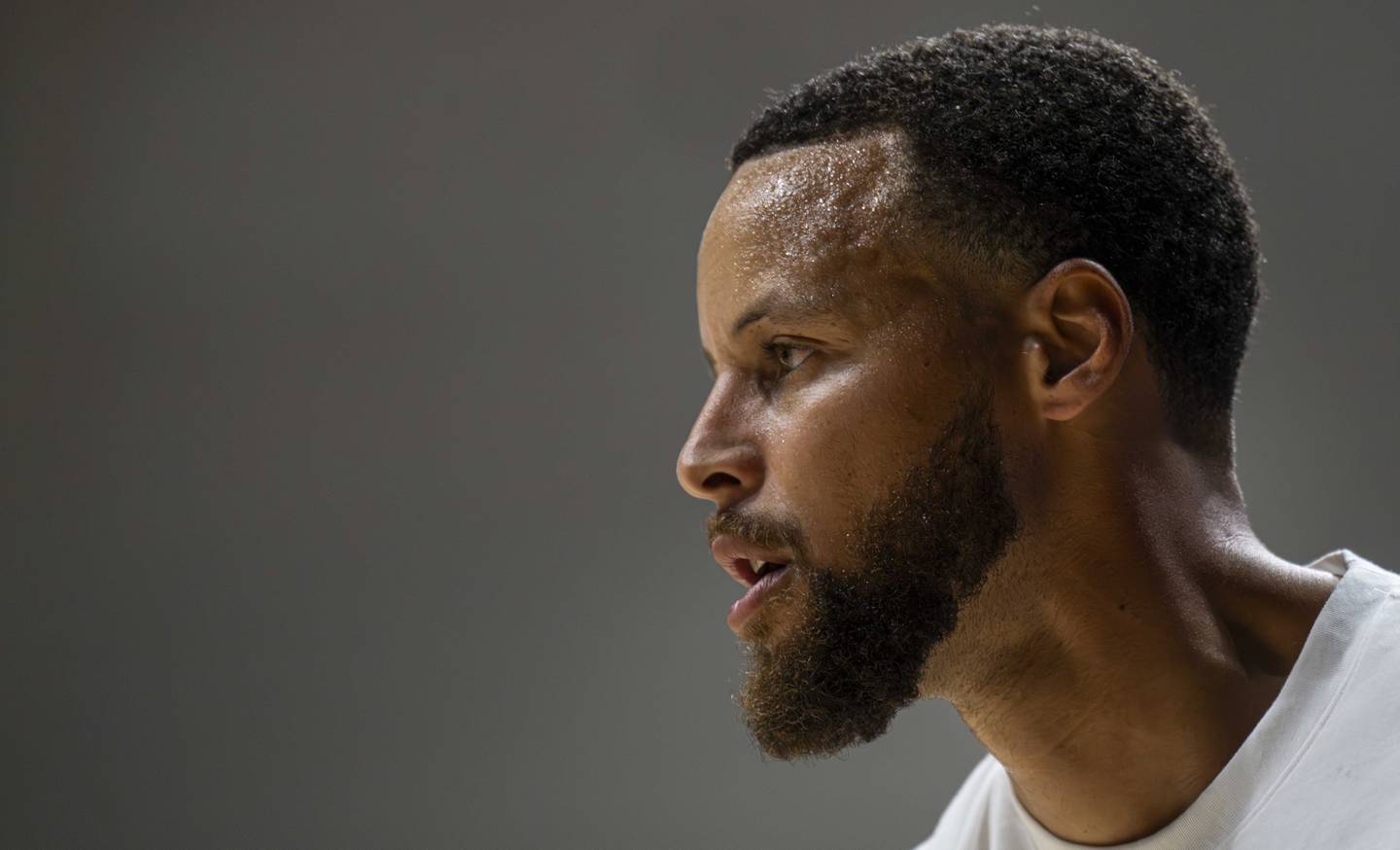 Warriors basketball player Stephen Curry practices on the court at the Stephen Curry Baltimore Showcase Live at UMBC on August 17, 2023.