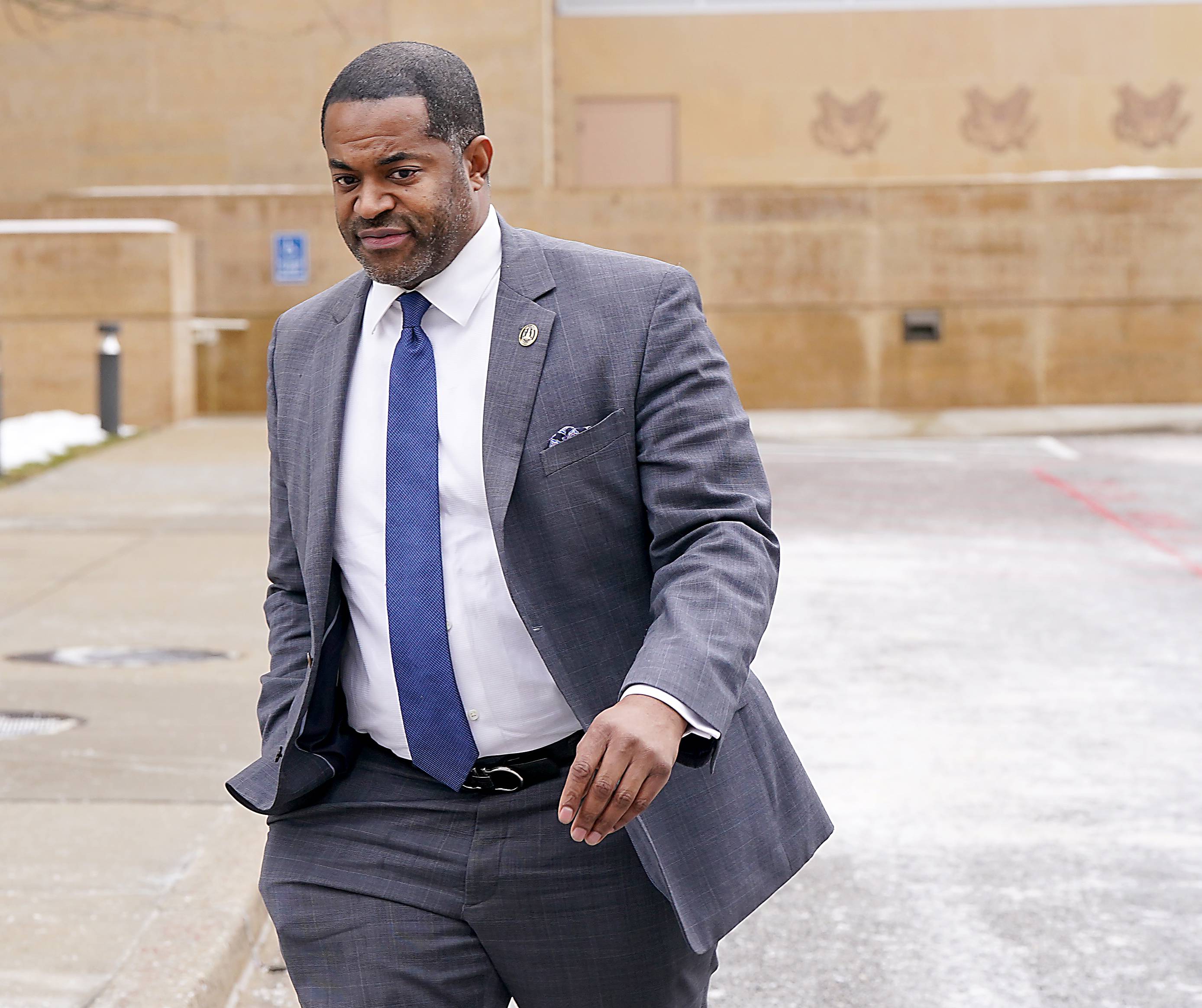Nick Mosby leaves the Federal courthouse building in Greenbelt.  Mosby testified at the trial of Former Baltimore State’s Attorney Marilyn Mosby, Wednesday Jan. 24, 2024.